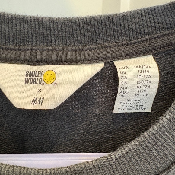 Cropped Sweatshirt - Picture 3 of 3